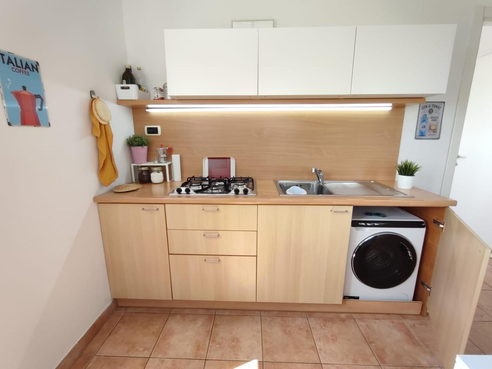 Nice Apartments Lake View & Free Parking Pastrengo Exterior foto