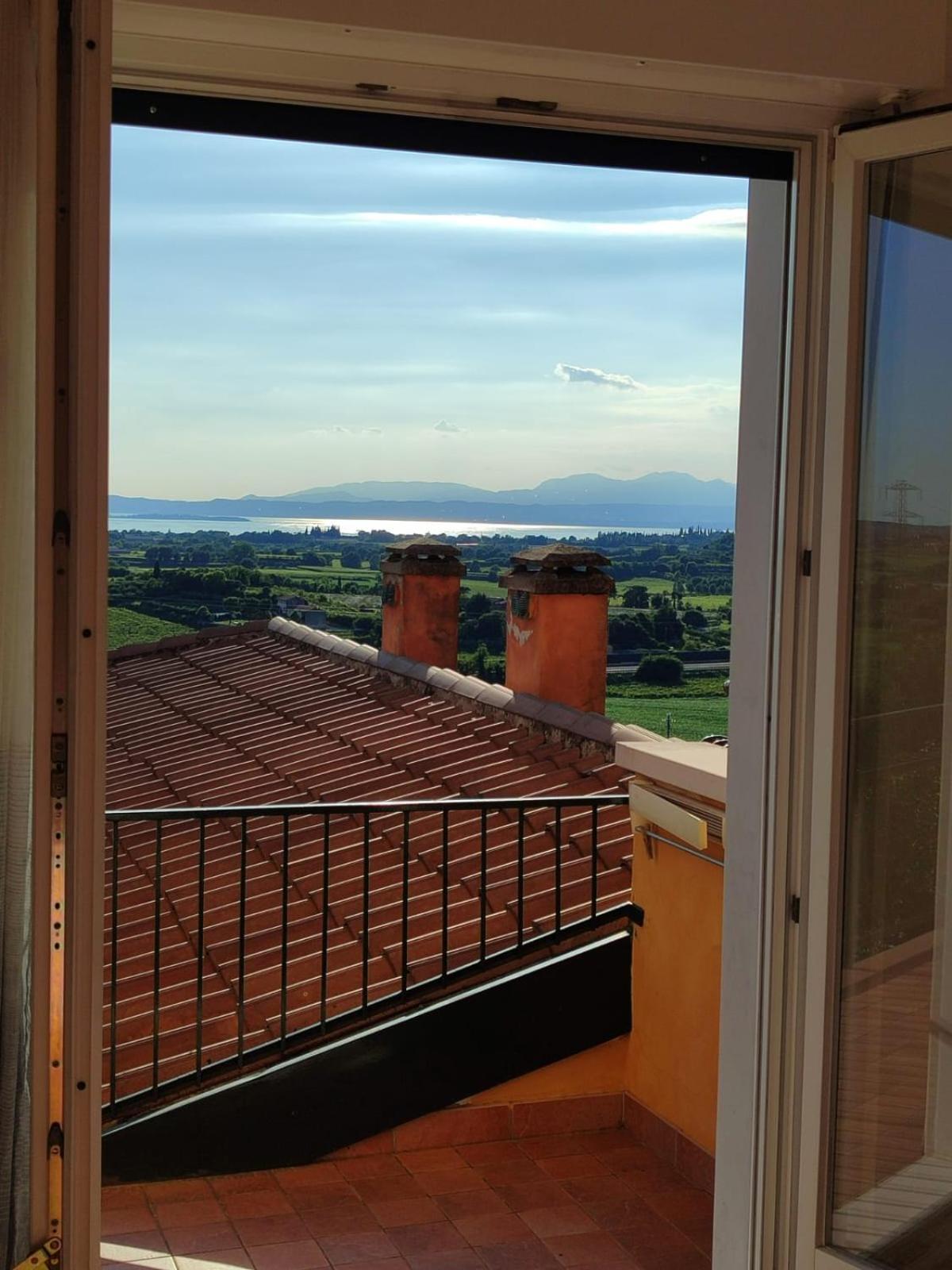 Nice Apartments Lake View & Free Parking Pastrengo Exterior foto